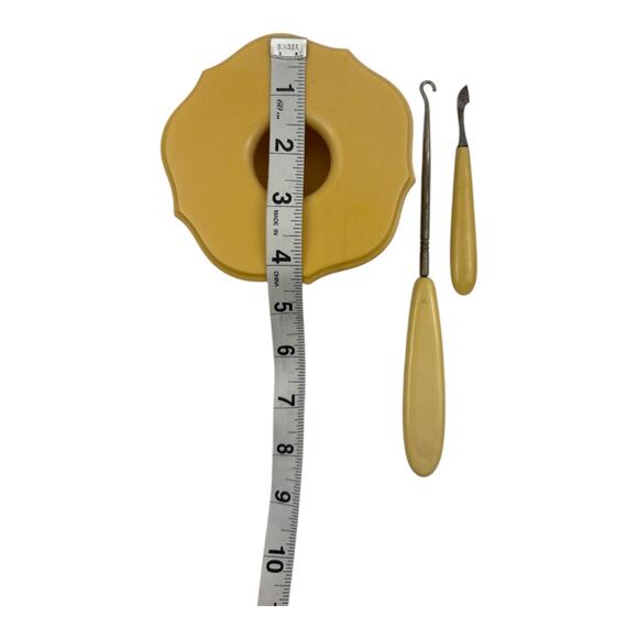 Vintage Celluloid‎ Hair Receiver with Grooming Tools – Antique Vanity Set - Picture 8 of 8